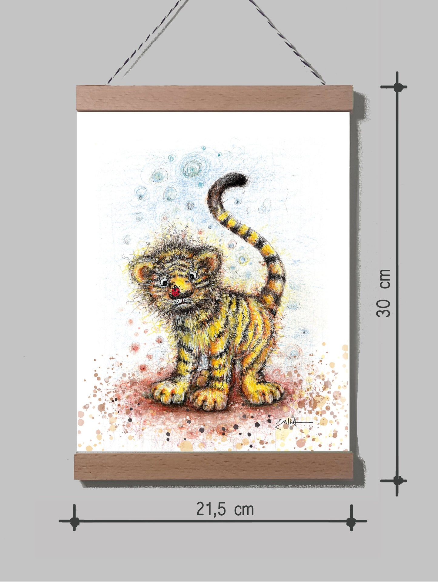 Poster Kleiner Tiger A4 | Bild A4 Baby Tiger mit Marienkäfer | Tiermotiv auf Leinwand